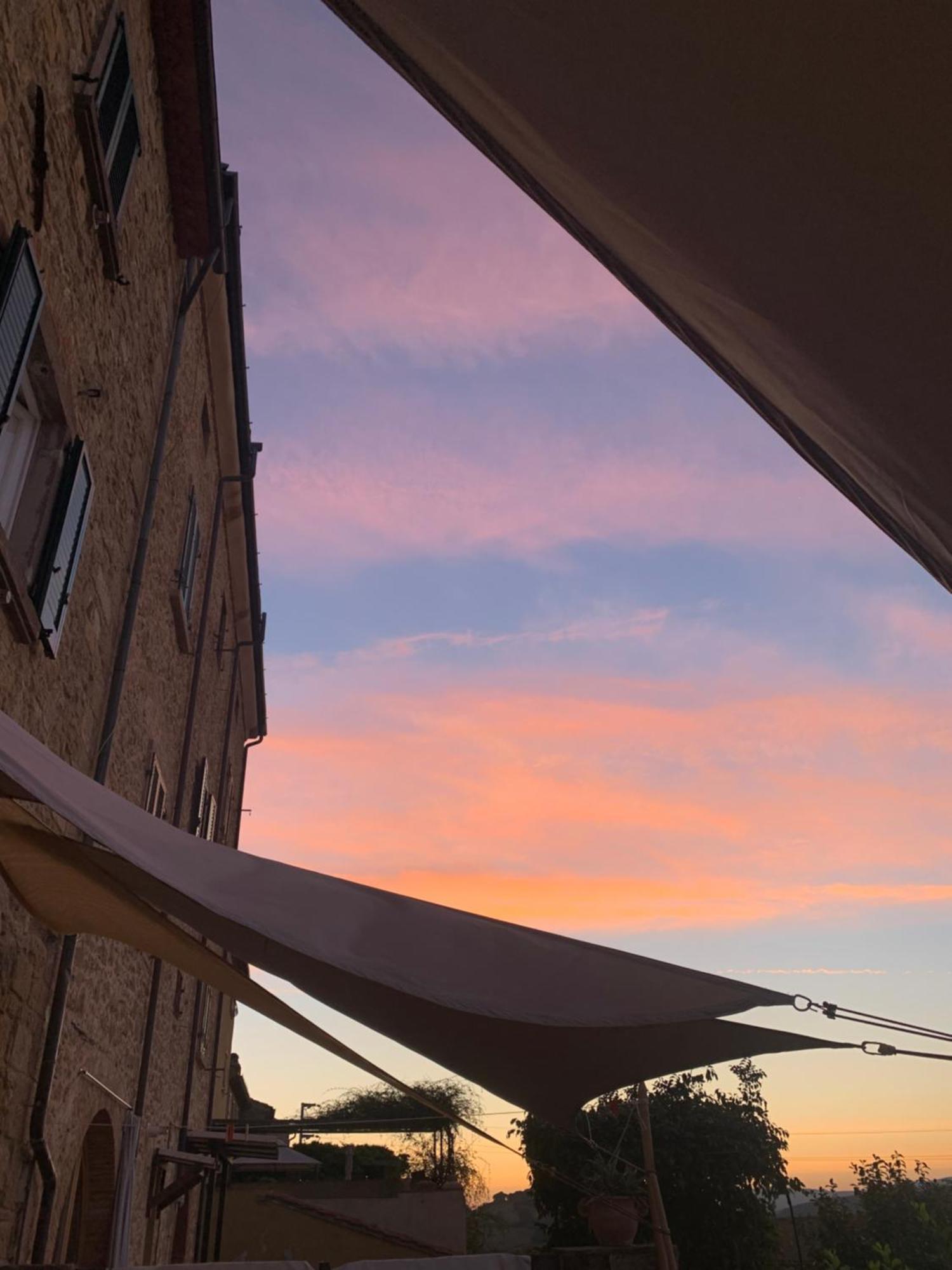 Casa Cerboneschi Panzió Casale Marittimo Kültér fotó
