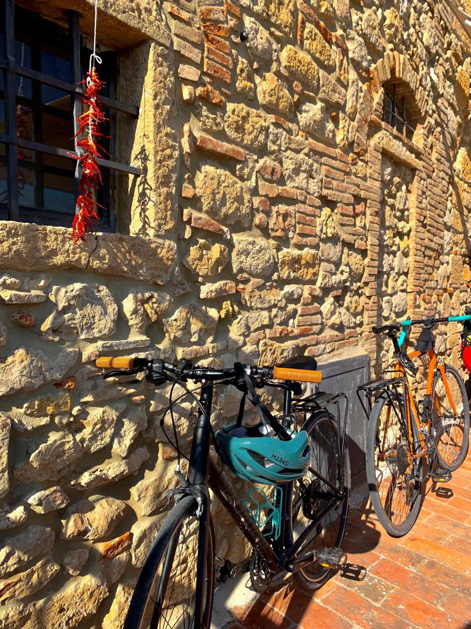 Casa Cerboneschi Panzió Casale Marittimo Kültér fotó