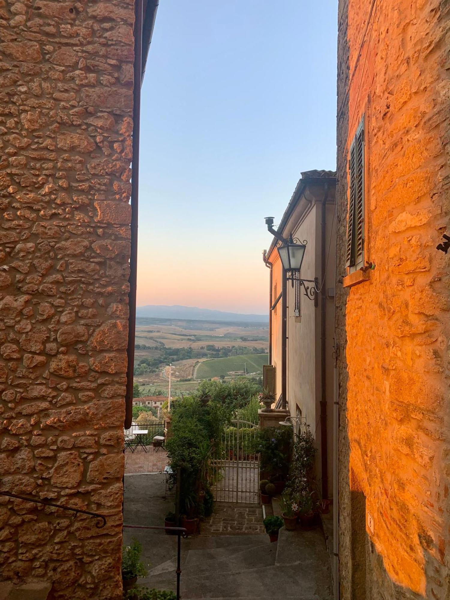 Casa Cerboneschi Panzió Casale Marittimo Kültér fotó